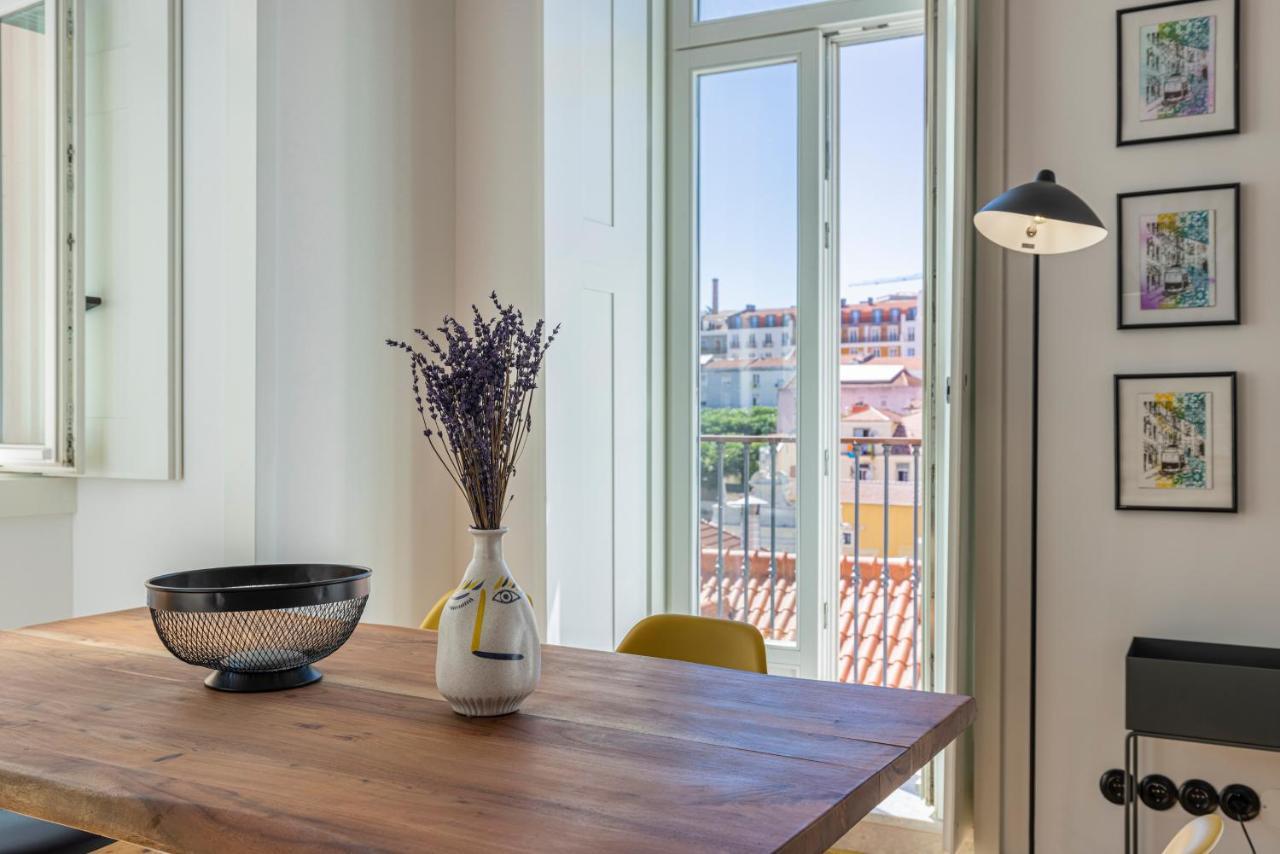 Glamorous 3Bdr Apartment In City Center By Lovelystay Lisboa Kültér fotó